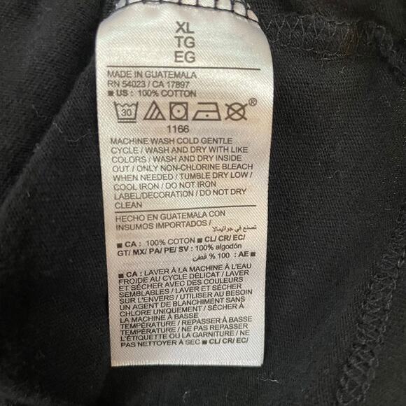 Disney Mickey Mouse Trick or Treat Halloween T-Shirt Black XL Old Navy Glow - Picture 4 of 7